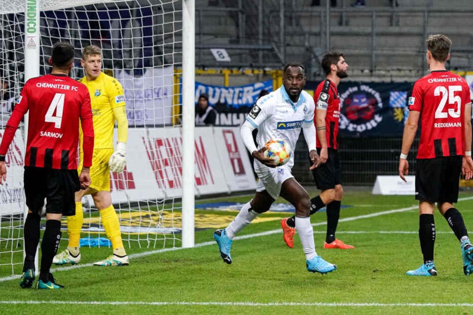 Er traf zum Endstand: Kevin Koffi (Mannheim) schoss den CFC ab.