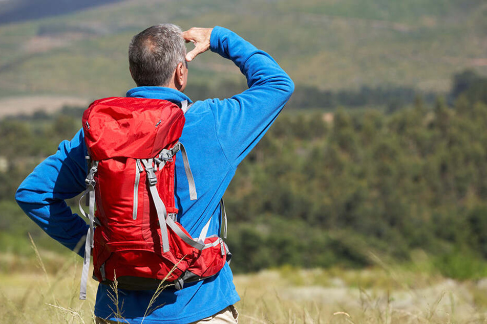 Der beste Schutz gegen Zecken: richtige Wander-Kleidung.