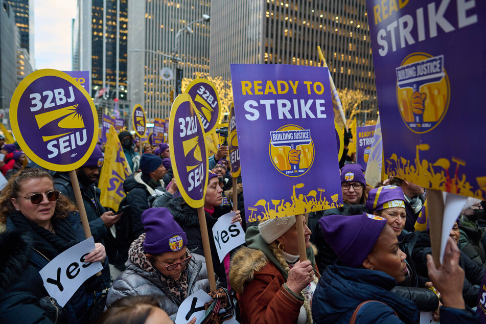 NYC commercial cleaners win tentative agreement to avert strike