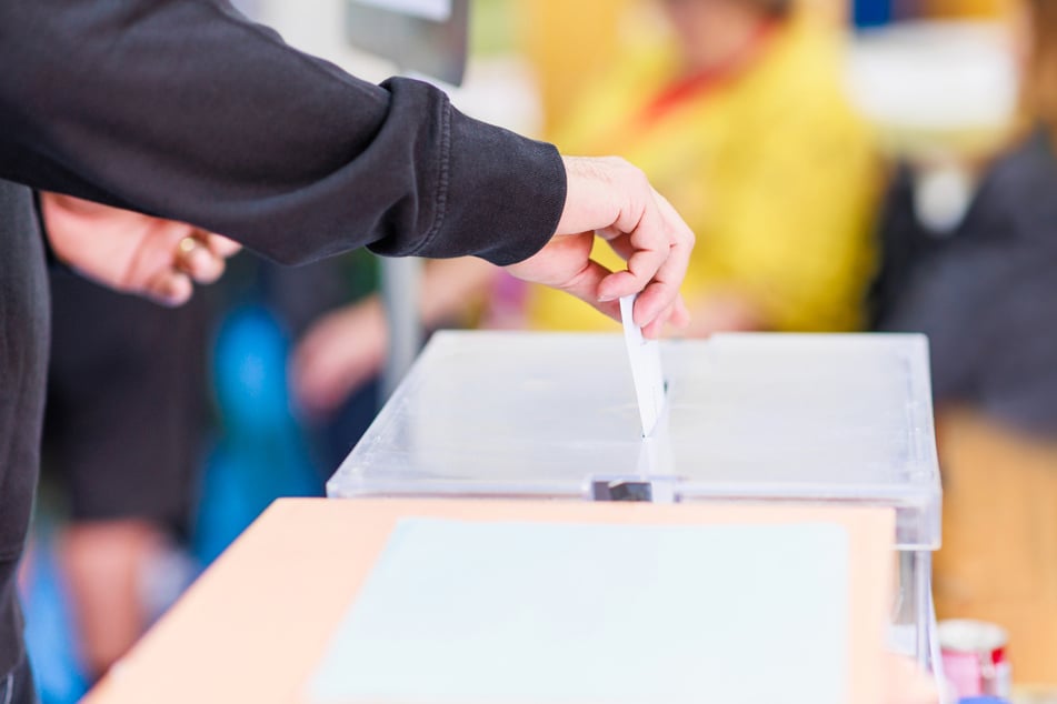 Zögert nicht lang und nutzt die Gelegenheit, noch bis Mittwoch (22.1.) an der großen Wahlkompass-Umfrage teilzunehmen.