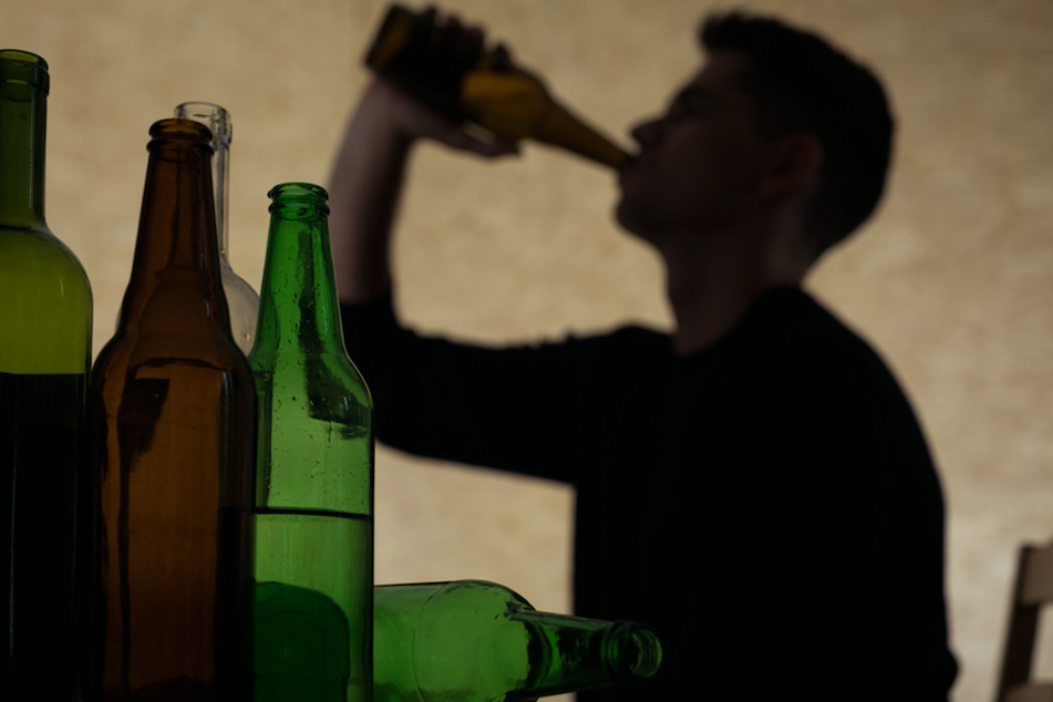 Beim Alkoholkonsum hatte es der 28-Jährige wohl etwas übertrieben. (Symbolbild)