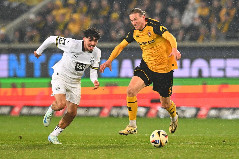 Bei der Nullnummer gegen Dortmund II. musste Vinko Sapina (r.) zurück in der Startelf ordentlich ackern.