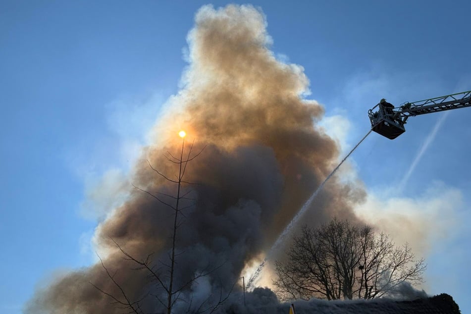 Die Rauchwolke war nicht zu übersehen.