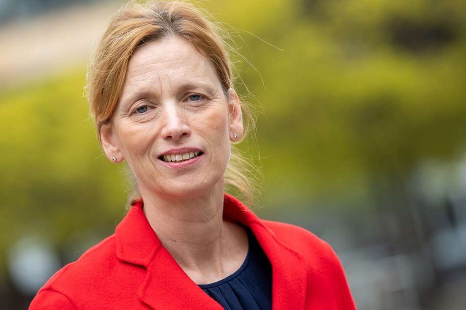 Schleswig-Holsteins Bildungsministerin Karin Prien (CDU) plant wegen der Corona-Pandemie eine Absage der Abiturprüfungen im Land.