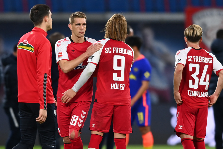 Wieder einmal enttäuschte Gesichter in Reihen der Freiburger, die auch das sechste Spiel in Folge nicht gewinnen konnten.
