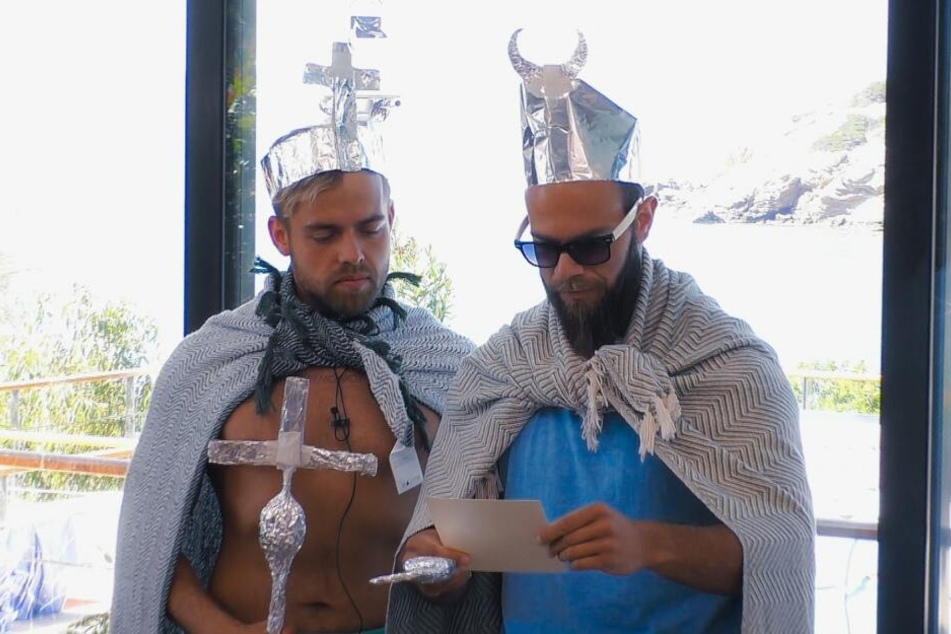 Hier noch mit Bart: König Aluhut und Prinz Pantoffel. Oggy und Andreas.