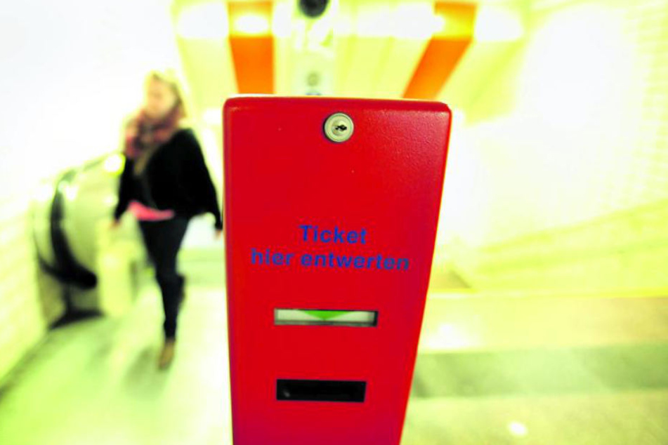 An solchen Automaten können die Tickets abgestempelt werden.
