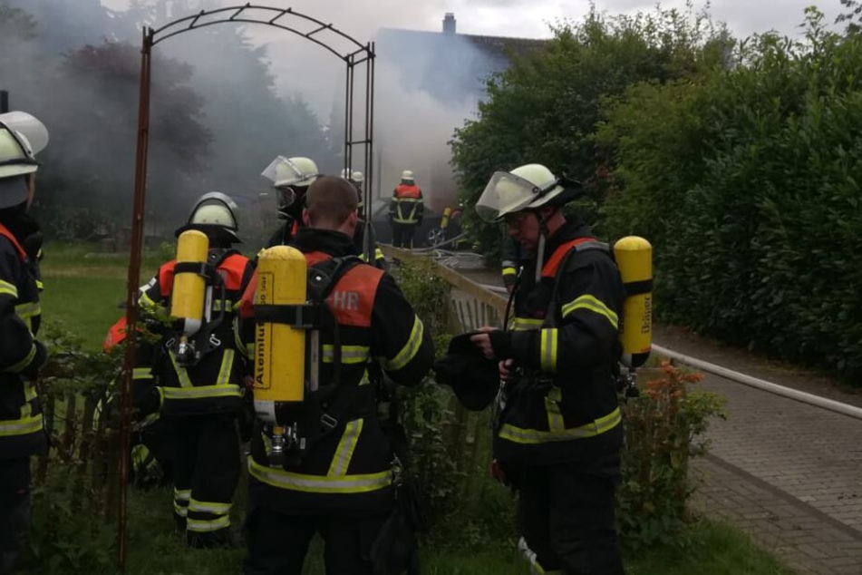 Die Einsatzkräfte hatten alle Hände voll zutun.