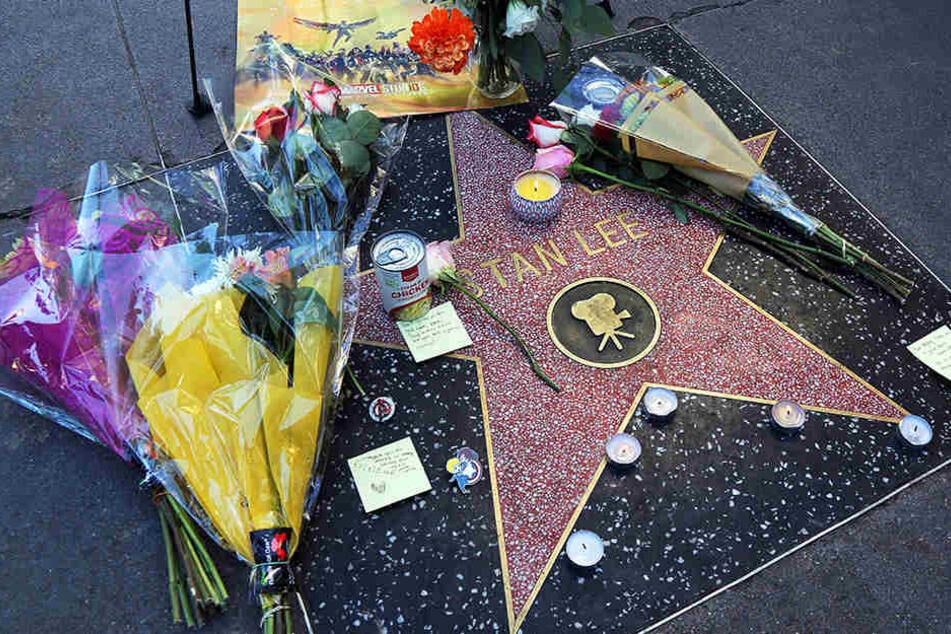 Der Stern von Stan Lee ist Pilgerstätte geworden.