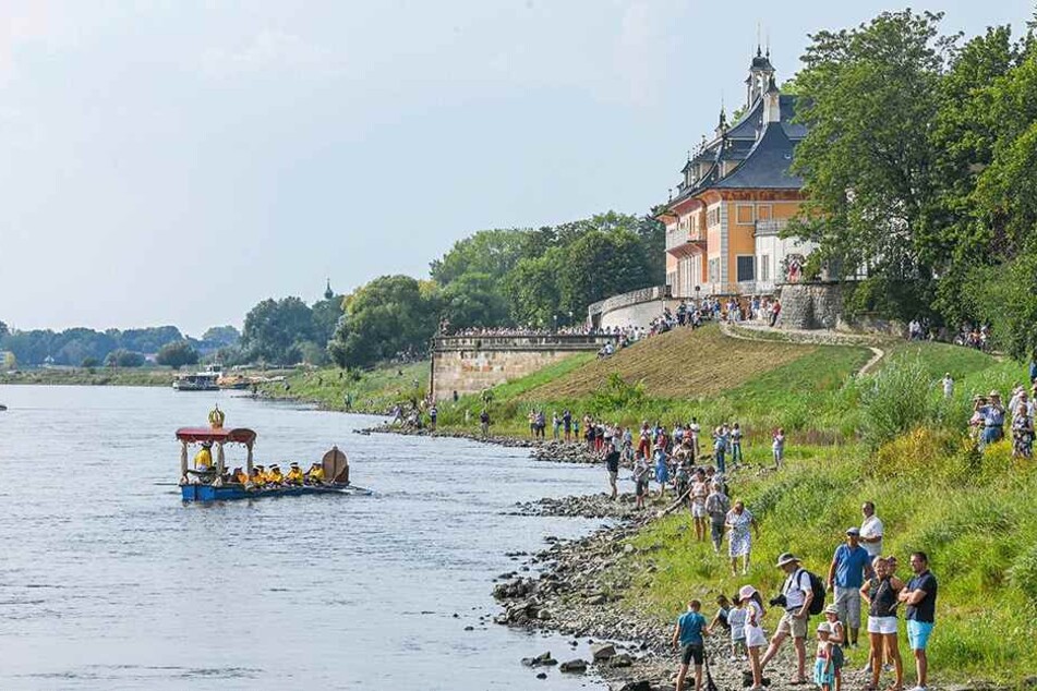 In Pillnitz wurde der Gondelzug gestern am Nachmittag erwartet.
