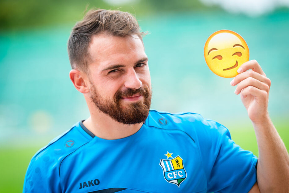 CFC-Fußballer Pascal Itter (24) mit seinem meistversendeten Emoji.