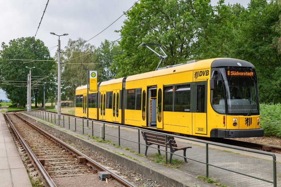 Die Straßenbahnlinie 8 wird künftig den Endpunkt Südvorstadt nicht mehr bedienen. Grund sind die Bauarbeiten entlang der neuen Campuslinie. (Archivbild)