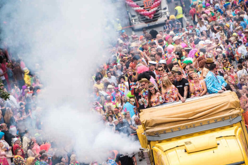Fast 400.000 Fans feierten beim Schlagermove.