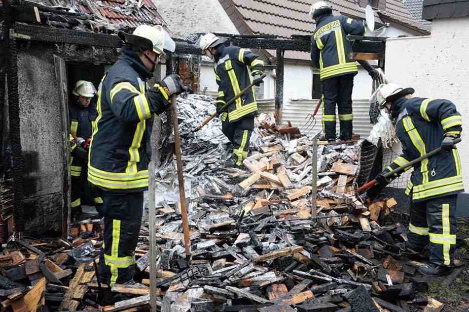 Als die Feuerwehr sah, mit was sie es zu tun hatte, löste die Großalarm aus.
