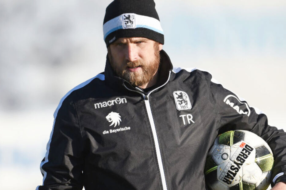 Löwen-Trainer Daniel Bierofka war vor allem mit der Anfangsphase nicht zufrieden.