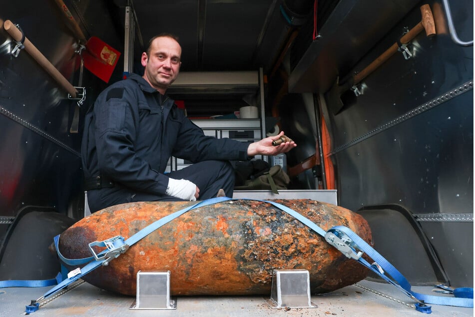 Bombenentschärfer Thomas Zowalla (49) bewies bereits mehrfach ein ruhiges Händchen. (Archivbild)