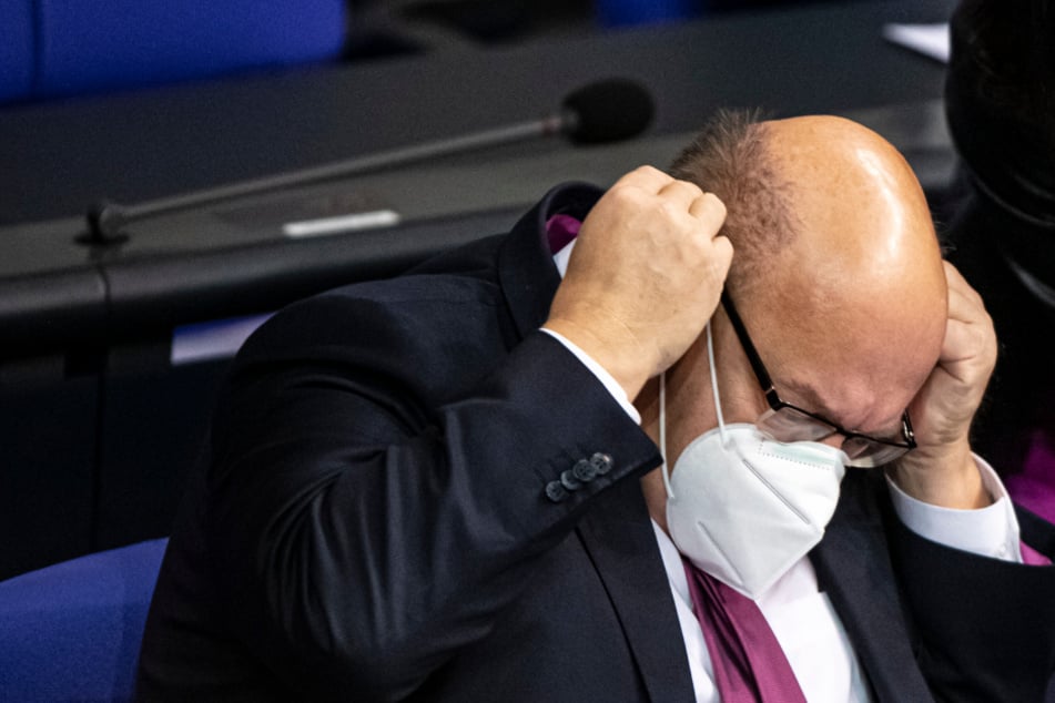 Vorsorglich hat sich Peter Altmaier (62, CDU) in Quarantäne begeben.