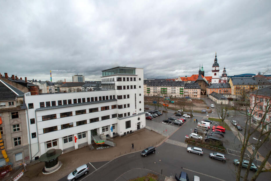 In Chemnitz gibt es zwei Jugendherbergen. Die "Eins" befindet sich im historischen Gebäude des Umformwerkes - ein bemerkenswertes Zeugnis der Industriearchitektur.