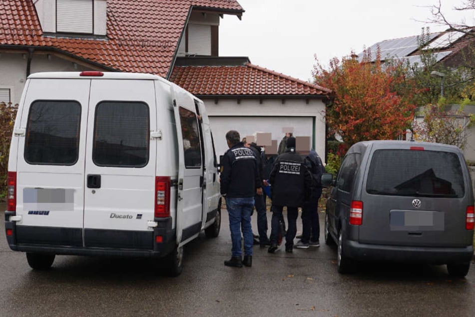 Das Opfer kam ins Krankenhaus, ist dort mittlerweile jedoch entlassen worden.