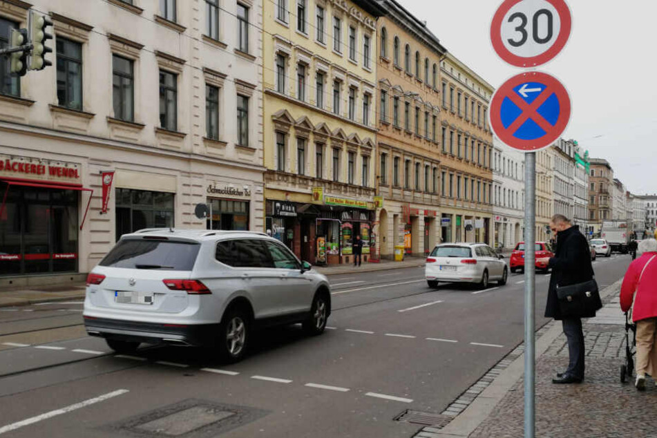 Seit 15. Februar herrscht auf der inneren Jahnallee Tempo-30-Zone und striktes Halteverbot.