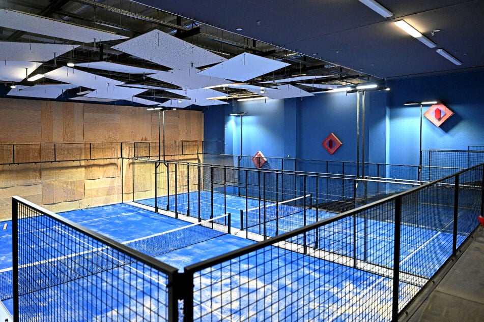 Ob Solo oder im Doppel - im ehemals größten Kinosaal kann bald Padel-Tennis gespielt werden.