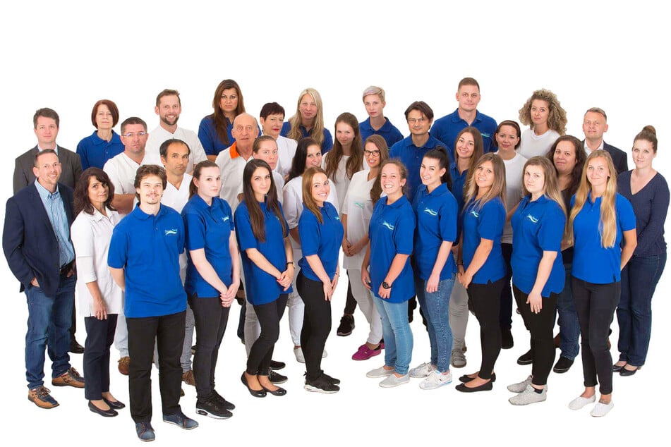Das Team der Klinik Donau Dental in Budapest.