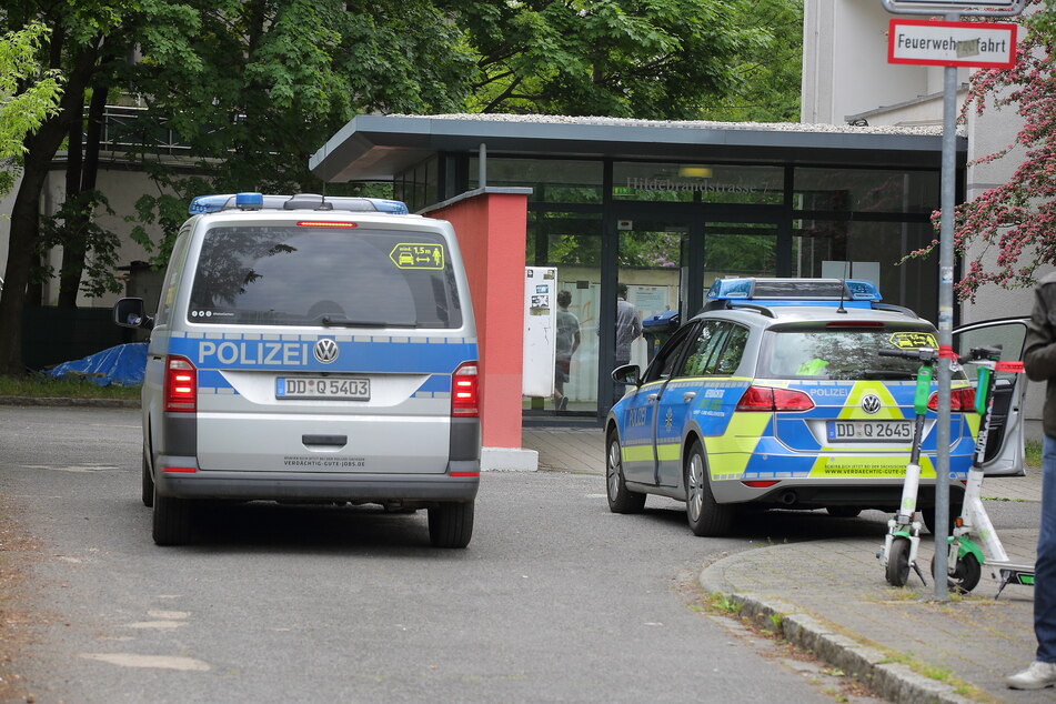 Das Hochhaus wurde zwischenzeitlich von der Polizei abgeriegelt.