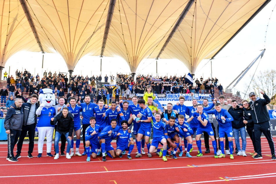 Der VfB Oldenburg schoss den SC Weiche Flensburg im Verfolgerduell ab, was für die Stärke der besten Regionalliga-Nord-Mannschaft spricht. Denn ganz so leicht fügt man einer mit vielen starken Spielern gespickten Truppe wie Weiche nicht einfach die höchste Saisonpleite zu. Der BFC Dynamo sollte gewarnt sein.