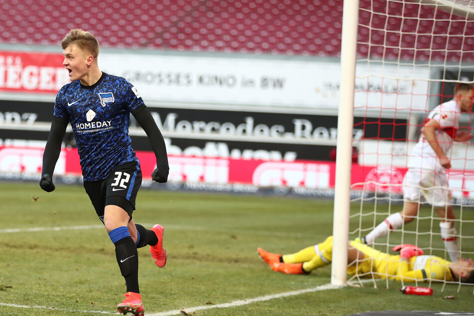Im siebten Einsatz für die Hertha erzielte Luca Netz (18, l.) gegen Stuttgart sein erstes Bundesliga-Tor und rettete dem Hauptstadtklub damit einen Punkt.
