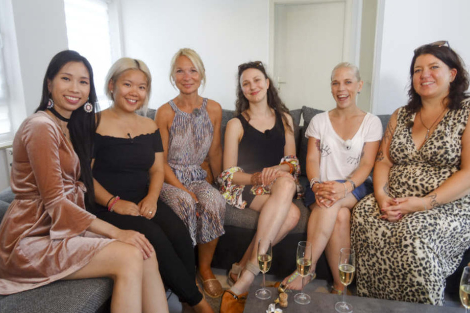 v.l. Shoppingbegleitung Jenny, Karo, Claudia, Pia, Alex und Vanessa