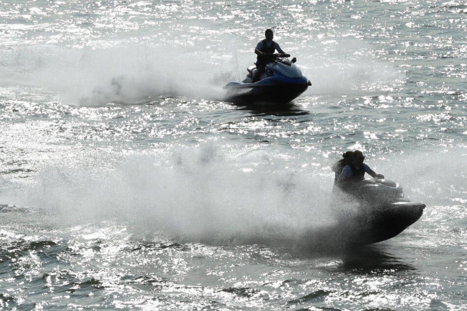 Ehefrau nach Jetski-Fahrt als vermisst gemeldet, doch dann kommt alles anders