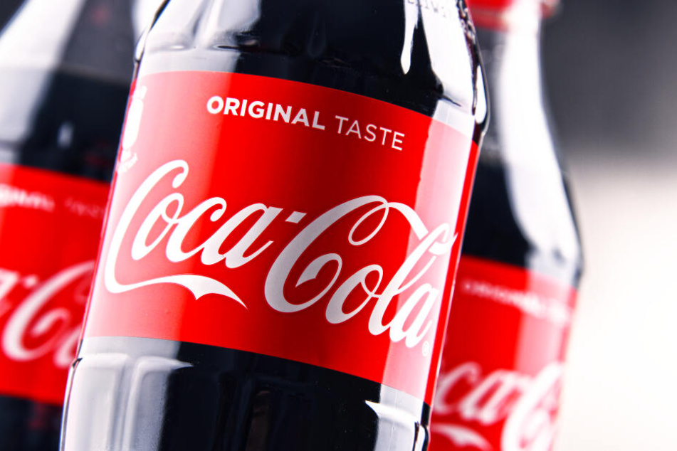 Weltweit bekannt und gern getrunken: Coca-Cola (Symbolbild).