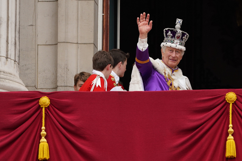 Buckingham Palace öffnet erstmals Balkon für Besucher: So viel kostet das royale Vergnügen