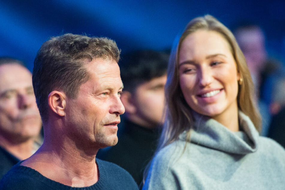 Erstmals zeigte der 56-Jährige seine neue Partnerin bei einer Box-Gala in Hamburg.