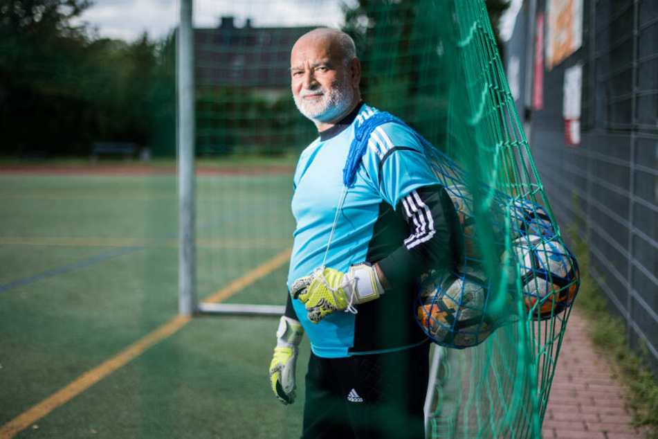 Torhüter Reza Parsaei ist stolze 61 Jahre alt.