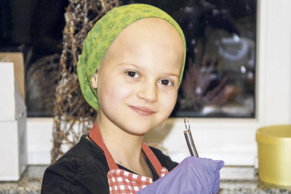 Selbst als ihr die Haare ausgingen, ließ Julia sich nicht unterkriegen.
