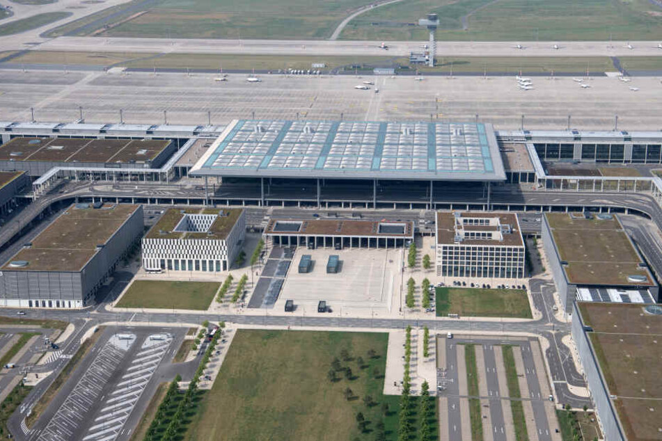 Seit 2006 wird am Pannenflughafen gebaut.