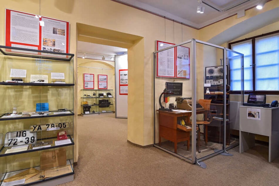 Die Stasi-Ausstellung könnt Ihr im Oschatzer Stadt- und Wagenmuseum erleben.