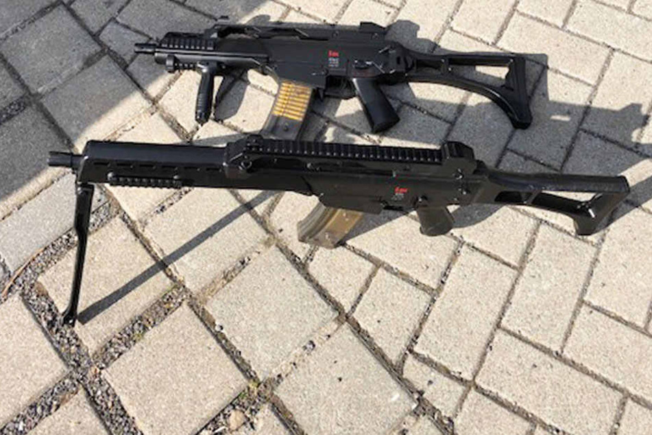Mit zwei G36-Gewehren machten Jugendliche Dresden unsicher.