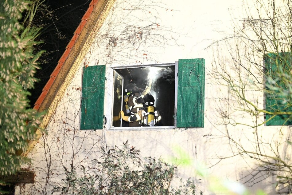 Im oberen Teil des Einfamilienhauses war ein Feuer ausgebrochen.