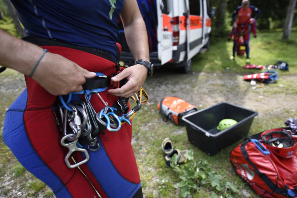 Spezielle Rettungskräfte die im Canyoning erfahren sind, waren an der Bergungsaktion beteiligt. (Symbolbild)