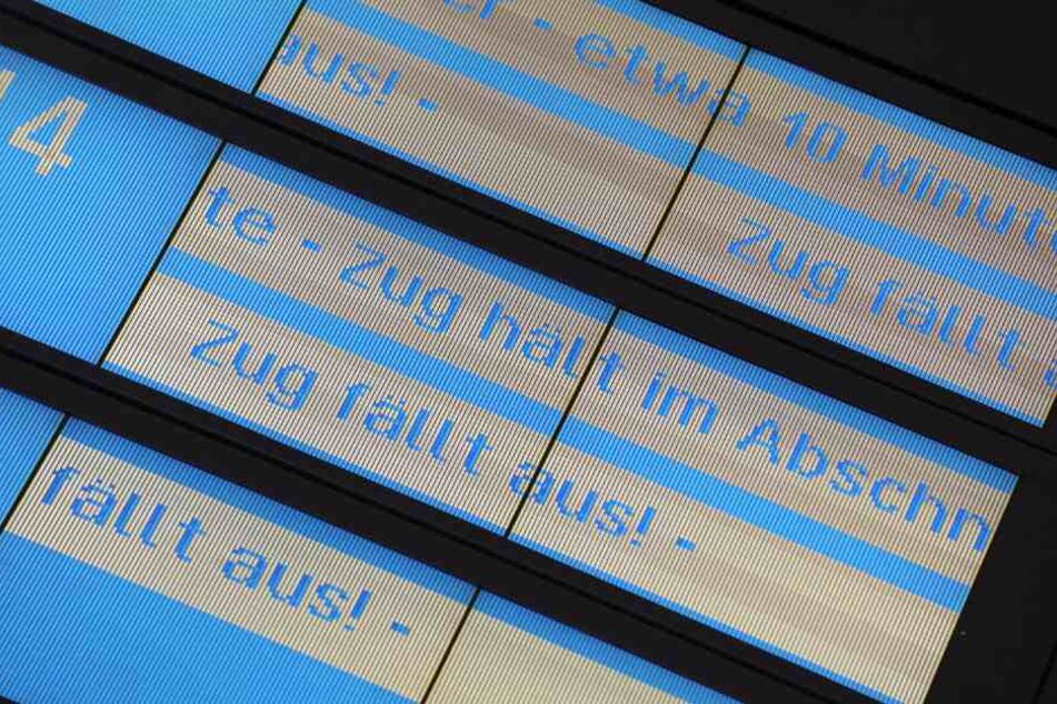 Zahlreiche Züge fallen derzeit aus. (Symbolbild)