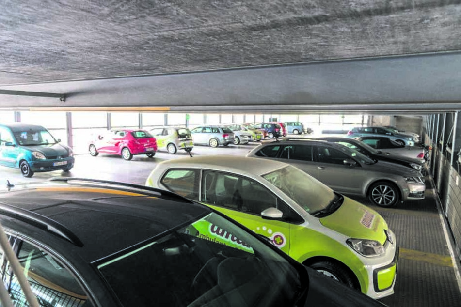 Um drei solche Halbetagen wird das Parkhaus im Frühjahr 2019 erhöht.