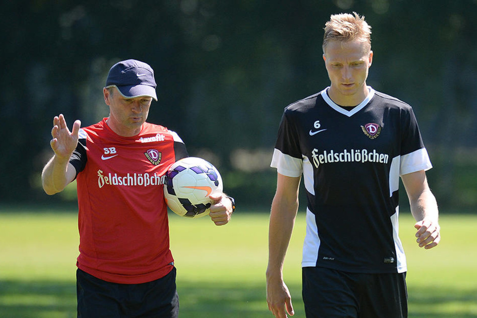 Stefan Böger zu seiner Zeit als Dynamo-Coach mit dem jetzigen Kapitän Marco Hartmann.
