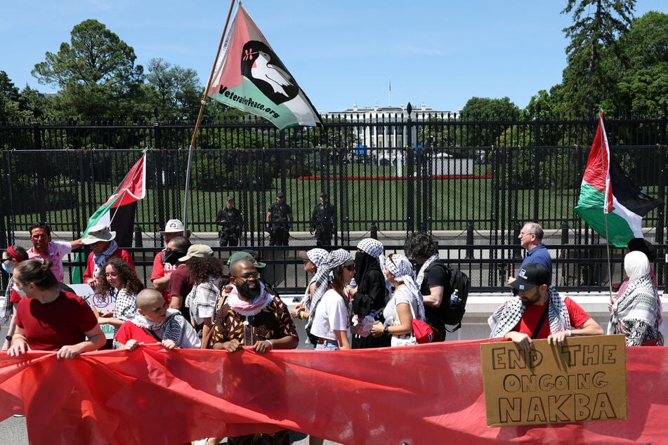 Gaza solidarity protesters slam Biden in "red line" rally at White House