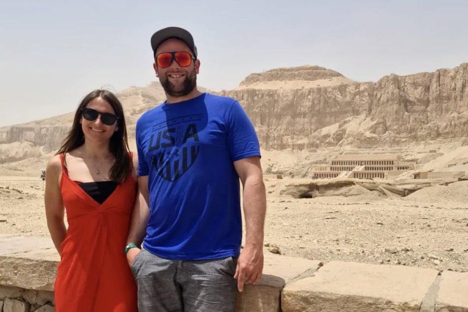 Priska Ming-Nufer (32, l.) und ihr Mann Patrick haben die Flitterwochen wohl vorgezogen und in Ägypten verbracht.