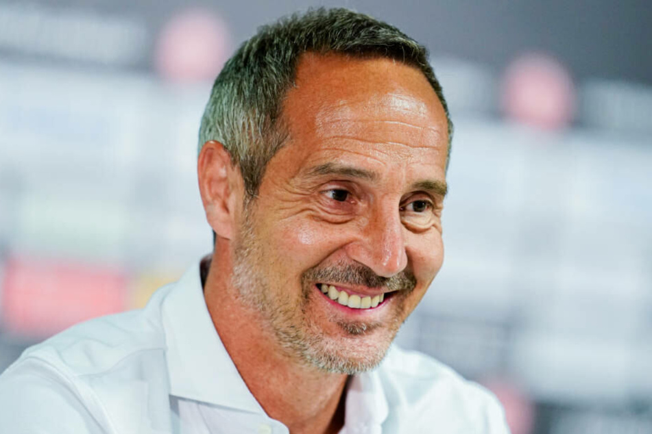 Eintracht-Trainer Adi Hütter hat nach dem gelungenen Trainingslager gute Laune.