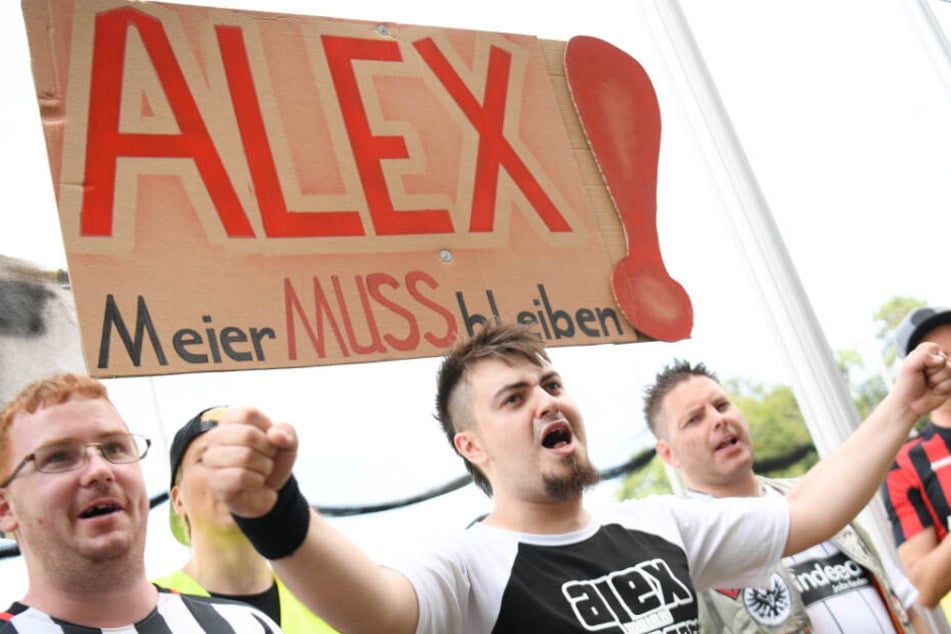 Eintracht-Fans demonstrieren für Meiers Verbleib bei der Eintracht (Archivbild).