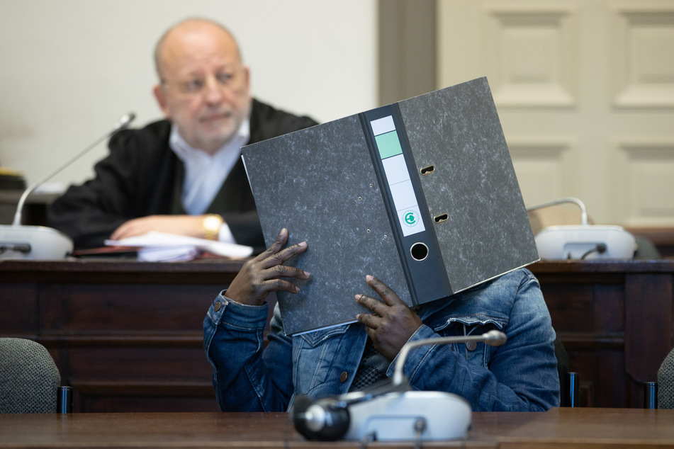 Pastor wegen illegaler Schleusung vor Gericht
