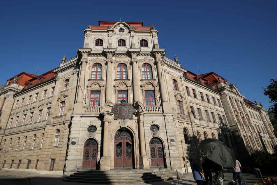 Vor dem Landgericht Bayreuth wird aktuell dem Angeklagten der Prozess gemacht.